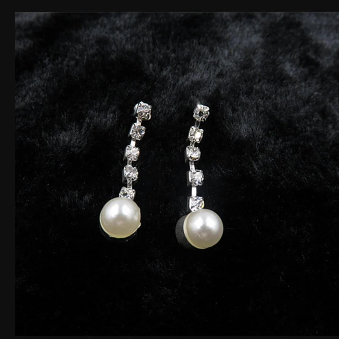 A Pearly Affair Necklace | Zigzag Rhinestone and Pearls Set - Image 3