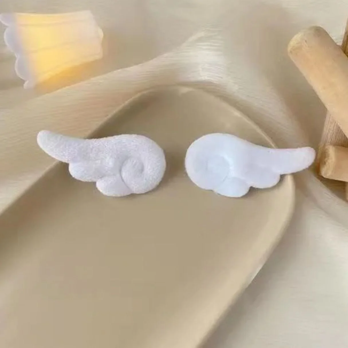 Angel Wing Hair Clip For Girls And Women - Image 4