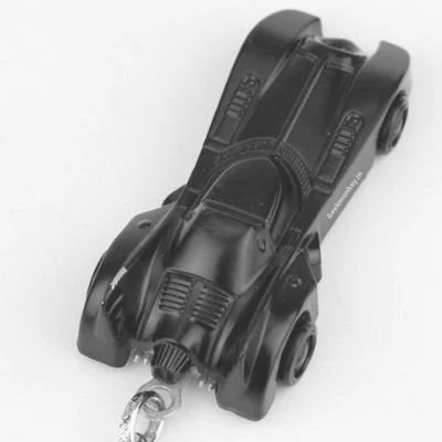Flying Car Metal Keychain - Image 4