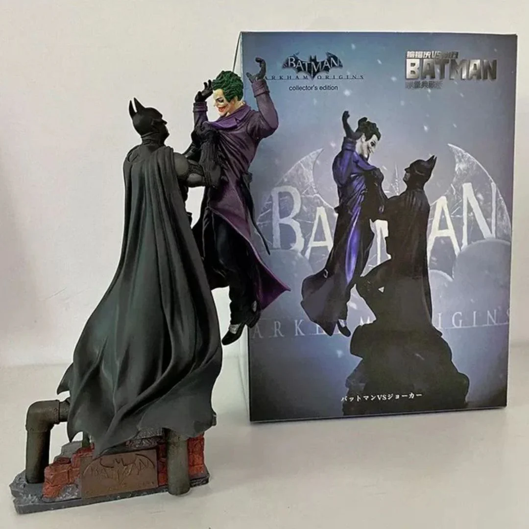 Batman vs. Joker Showdown Diorama | Arkham Batman vs. Joker PVC Collectible Statue - Image 3