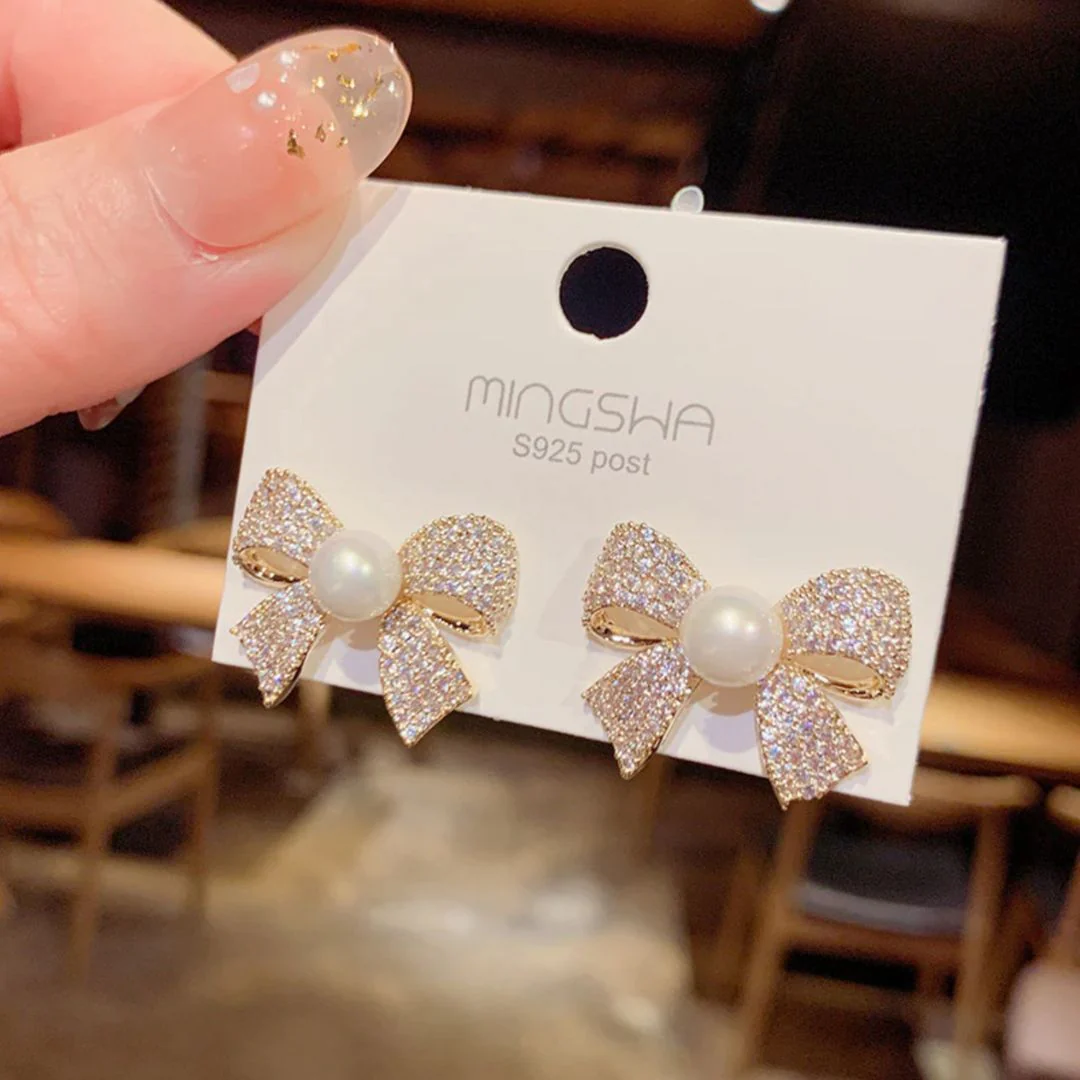Bow Shaped Earrings | Elegant and Timeless Jewelry - Image 4