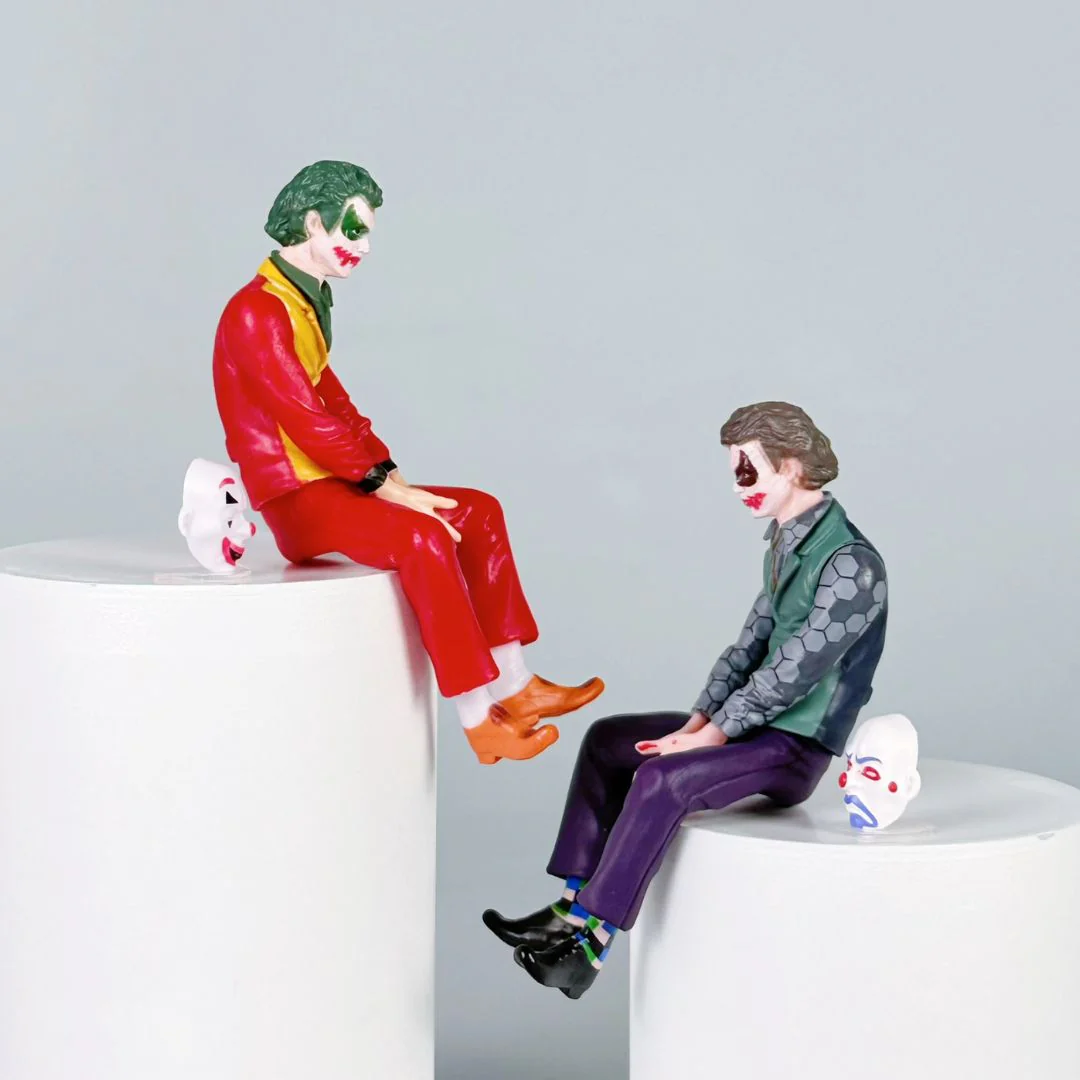Car Dashboard Joker Statue – Unique Auto Decor for DC Fans - Image 3