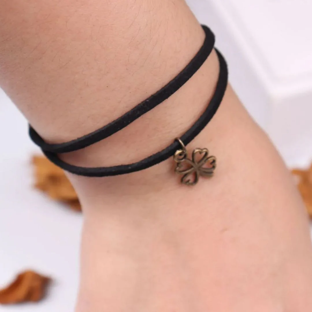 Lucky Bloom – Four Leaf Clover Charm Bracelet - Image 3