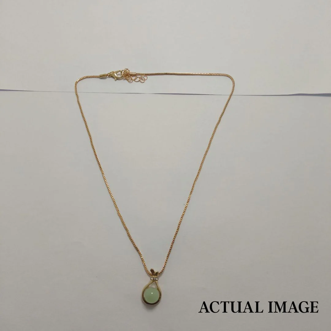 Elegant Teardrop Pendant Necklace – Jade Color Charm - Image 4