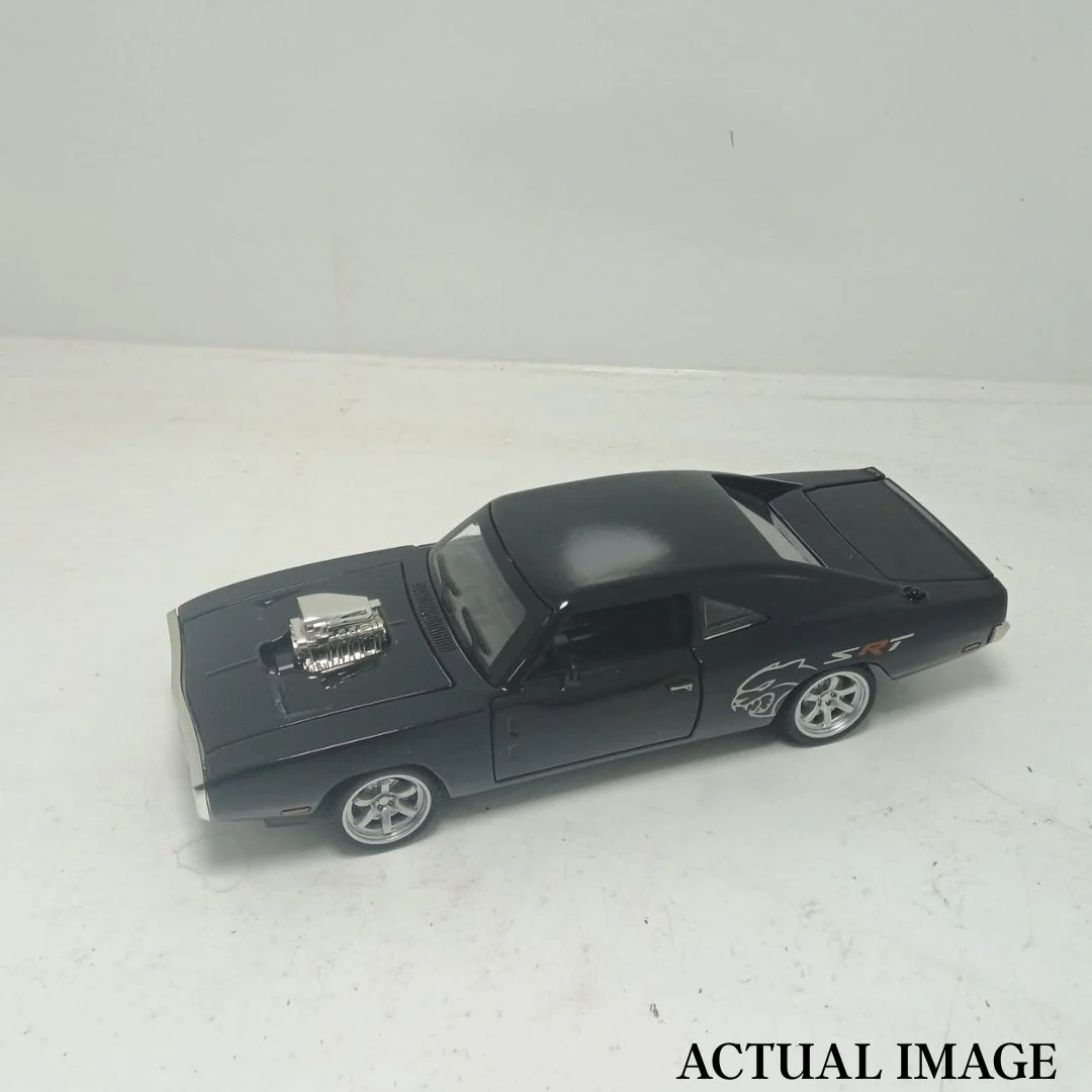 Fast n Furious Edition Collectible : 1:32 Scale Metal Die-Cast Luxury Car - Image 5