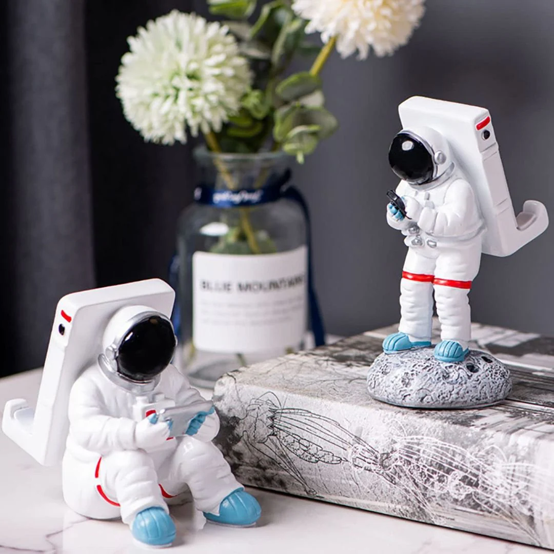 Geekmonkey Astronaut Mobile Stand | Best Space Gifts for the Astronomy Nerd - Image 2