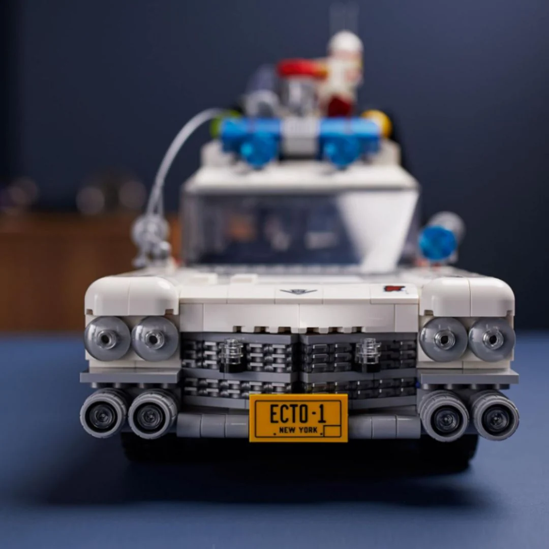 Ghostbusters ECTO-1 Building Kit – Relive The Supernatural Legend - Image 3