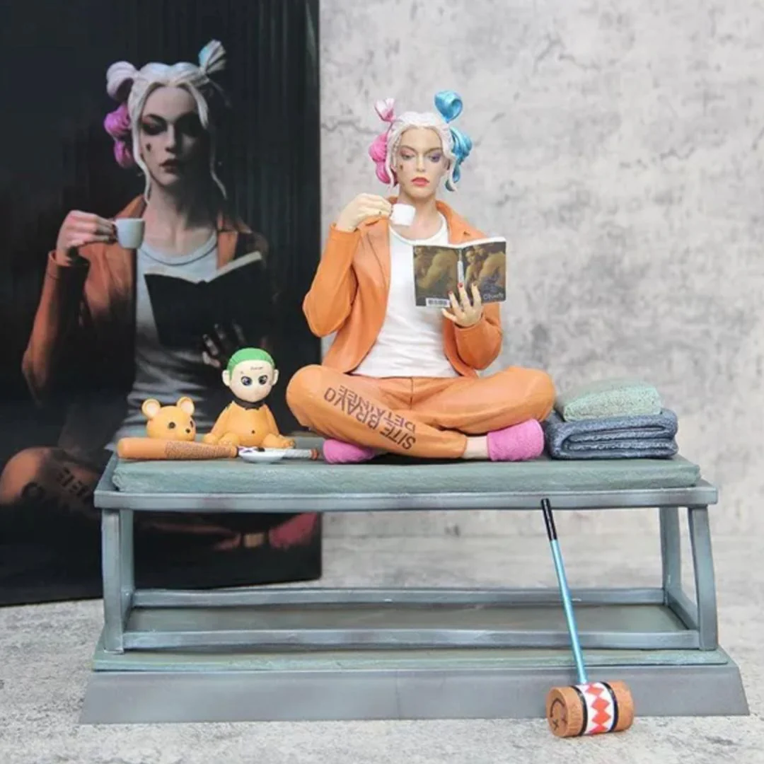 Harley Quinn Prisoner Statue | High-Quality Suicide Squad Collectible - Image 7