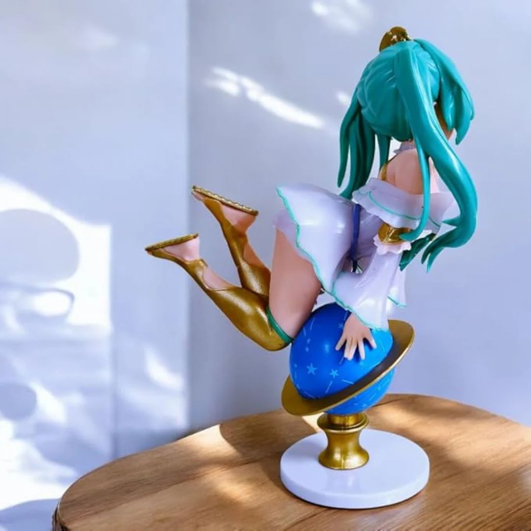 Hatsune Miku Celestial Chibi Display Figure With Planet Base - Image 3