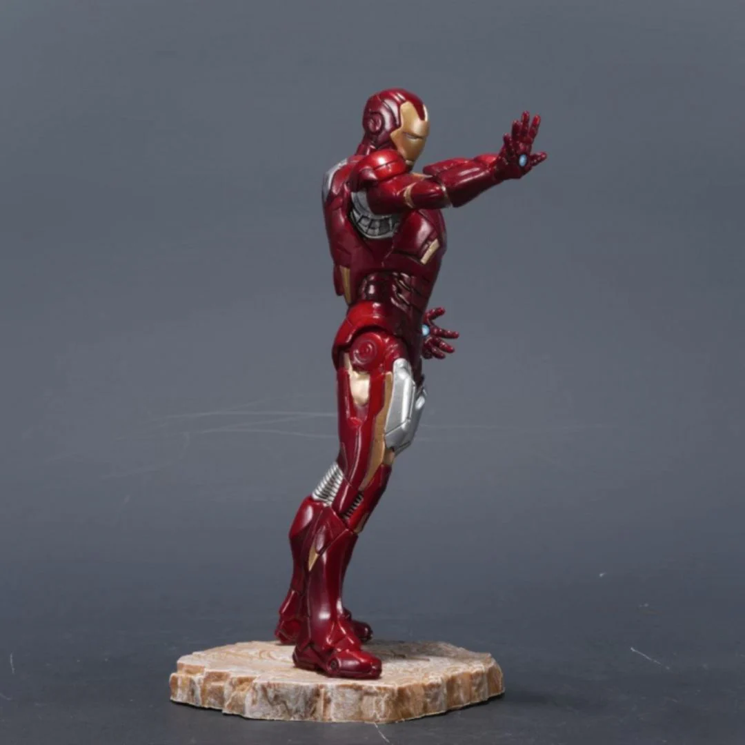 Iron Man Releasing Energy Waves – 23CM PVC Collectible Figure - Image 2