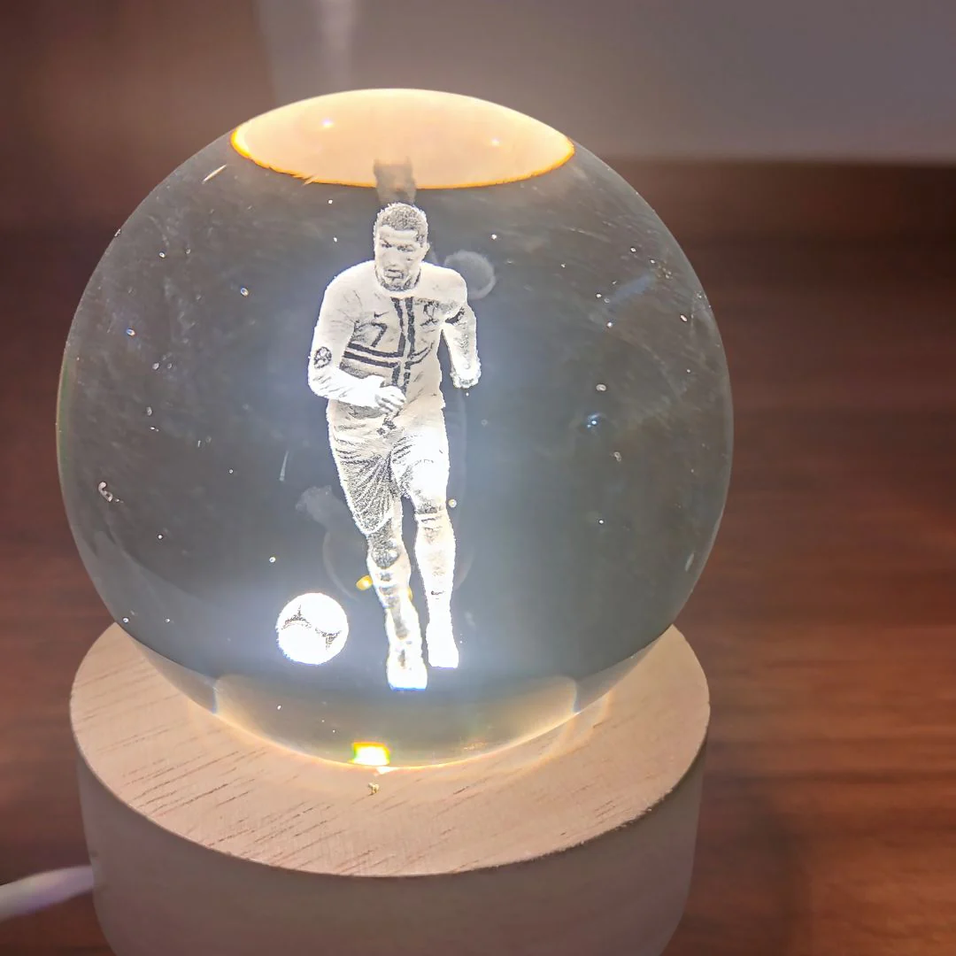 Celebrate Cricket and Football Royalty with a 3D Crystal Lamp - Image 6
