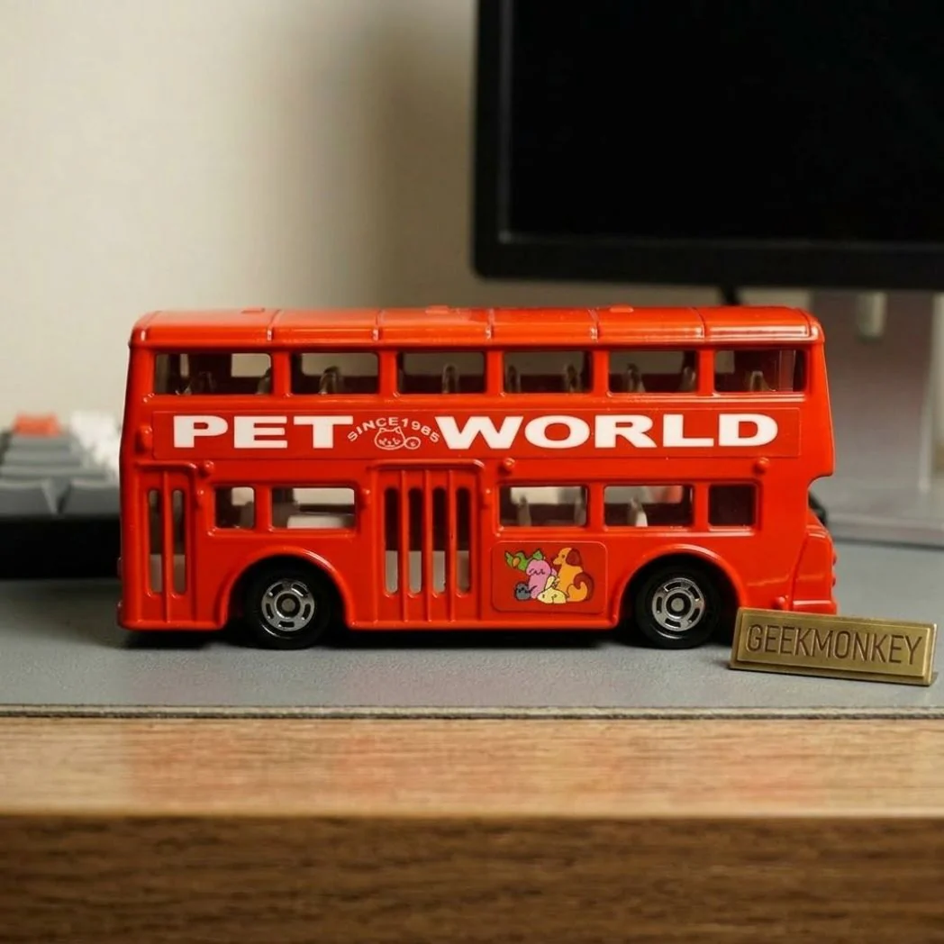 Tomica No. 95 London Bus Diecast Scale Model Collectible Car - Official Tomica - Image 2
