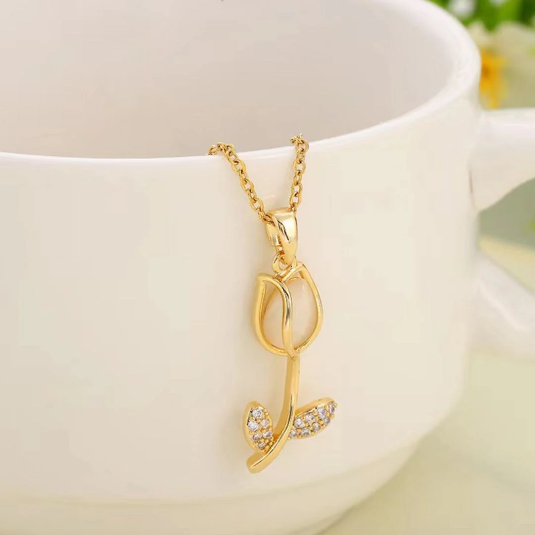 Pearl Tulip Necklace | Pretty Gifts for Pretty You - Image 3