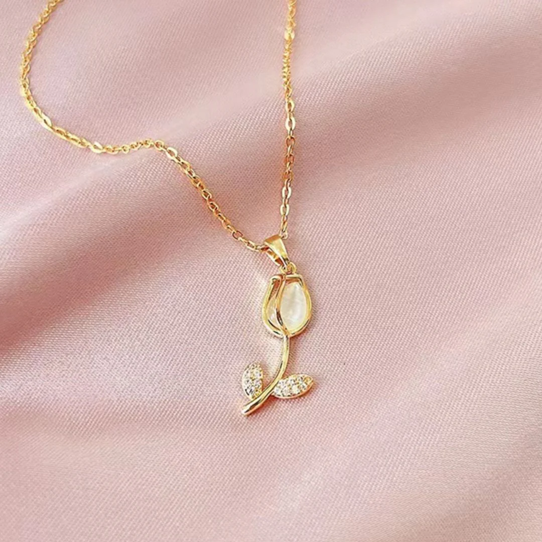 Pearl Tulip Necklace | Pretty Gifts for Pretty You - Image 4