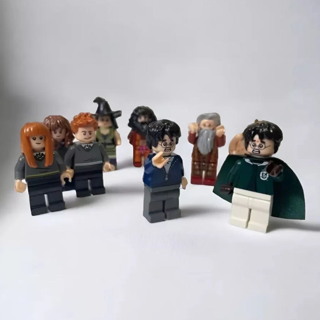 Harry Potter Building Block Set | 12 Mini Figures of Hogwarts Crew - Image 3