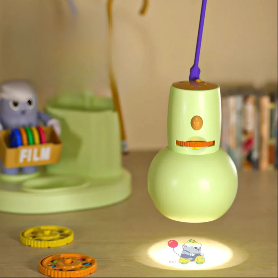 Projection Pen Holder Lamp: Illuminate & Organize [Free Film Discs] - Image 3