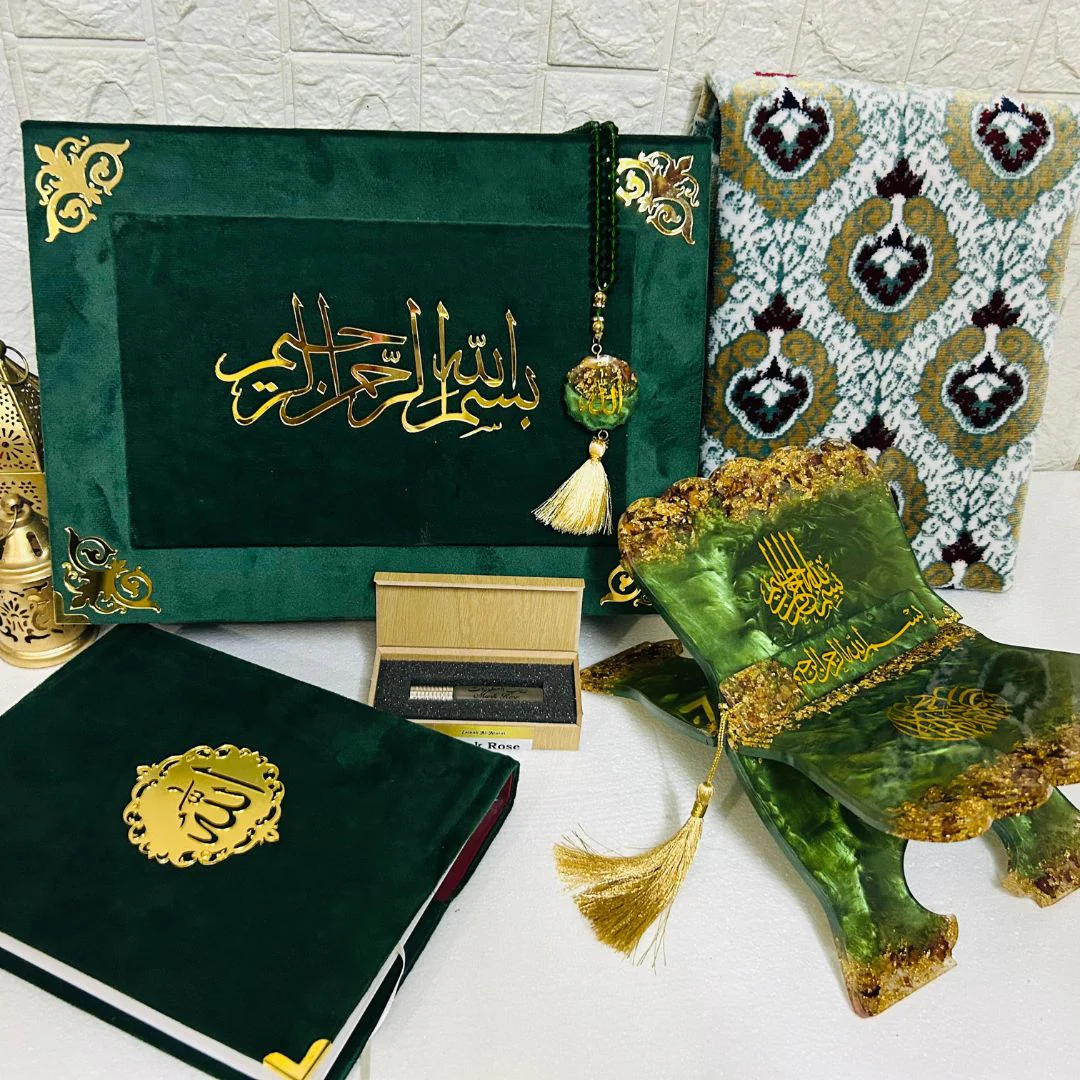 Premium Velvet Quran & Prayer Mat Gift Set | Islamic Gift for Her | Nikah Gift - Image 3