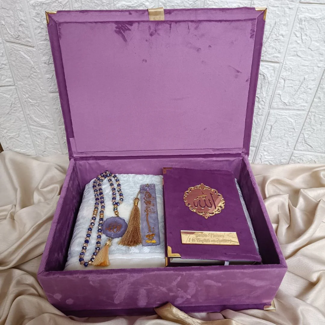 Premium Velvet Quran & Prayer Mat Gift Set | Islamic Gift for Her | Nikah Gift - Image 4