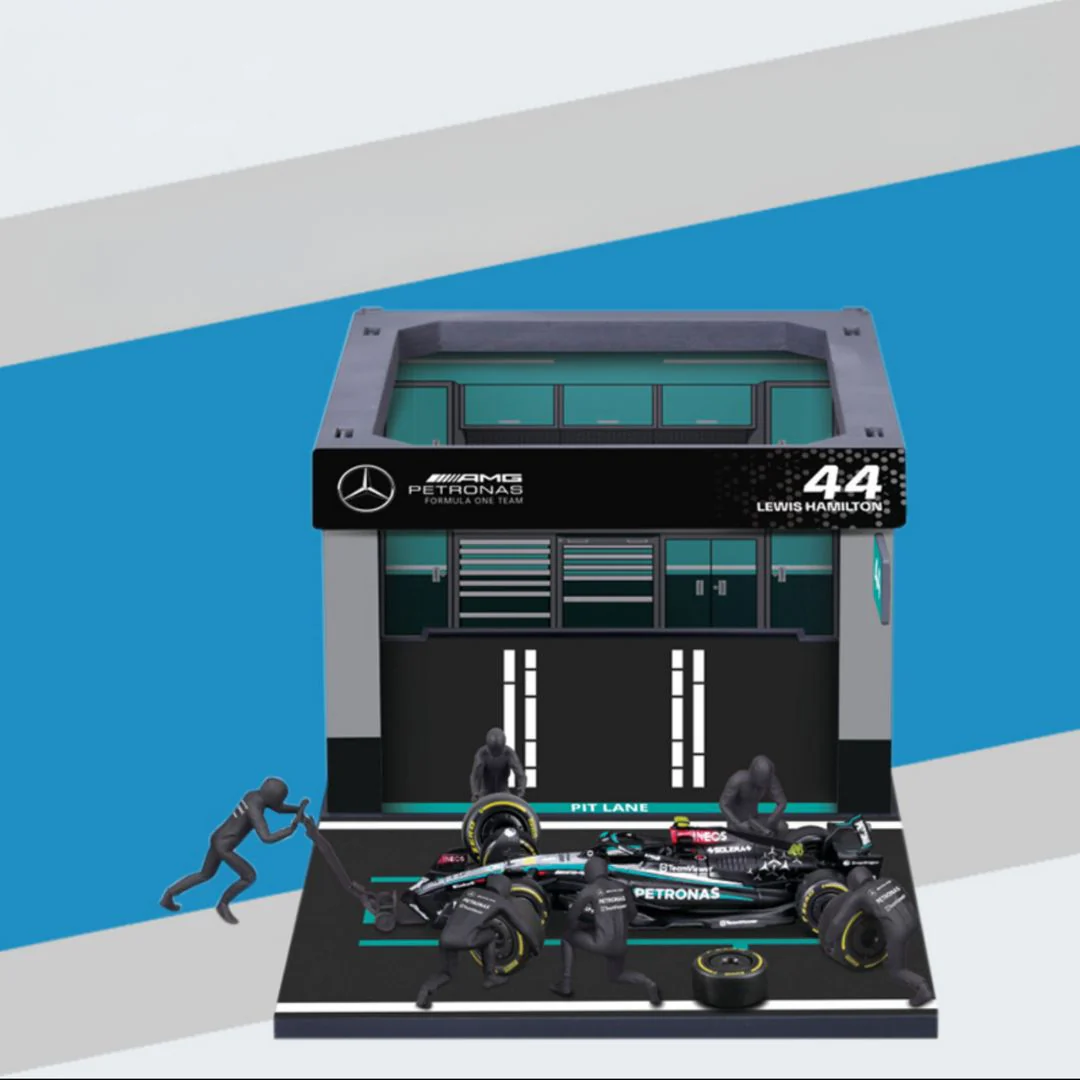 Racing Car Pit Pass Set | Die-Cast Car with 6-Piece Pit Crew &amp; Paddock Garage - Image 2