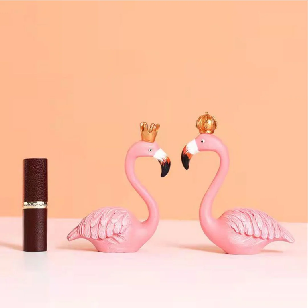 Royal Flamingo Decorative Showpiece – Pink Flamingo with Golden Crown - Image 2