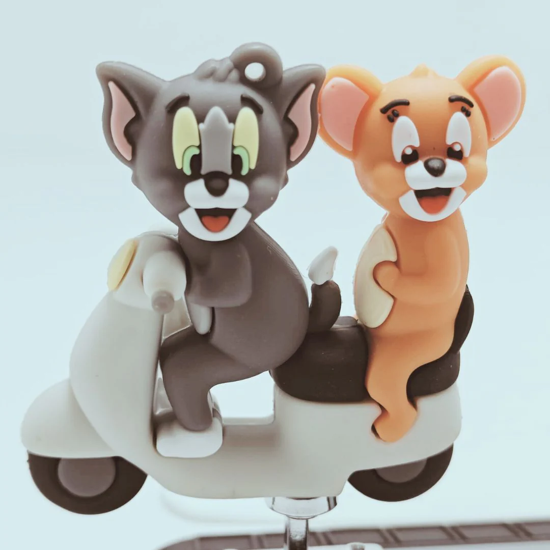 Sliding Tom n Jerry Car Decor | Nostalgia on Wheels! - Image 3