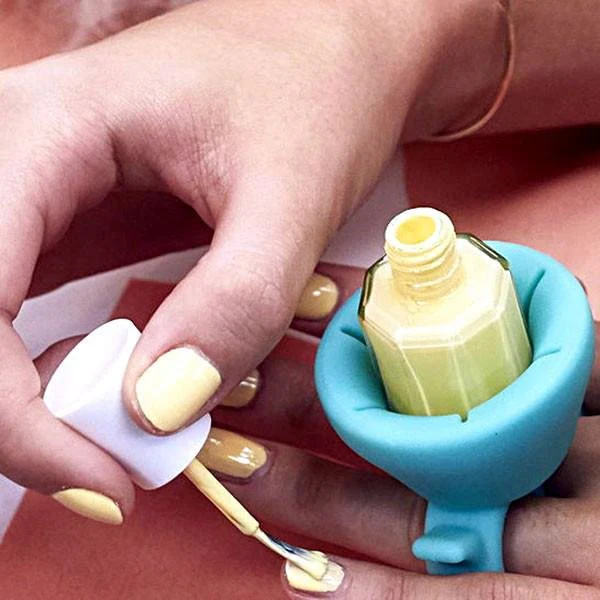 The Wearable Nail Polish Holder - Image 4