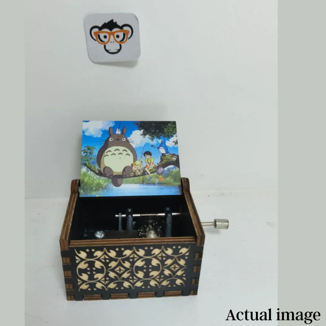 Totoro Wooden Wind Up Music Box - Image 4